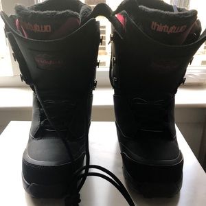 Thirty words W’s Sessions snowboard Boots